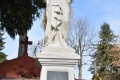 Figura Matki Boskiej na nagrobku Marii Sołtys