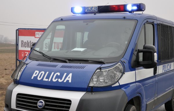 POLICJA