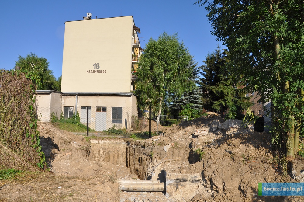 Wykop między ulicą Krasińskiego, a Skłodowskiej-Curie