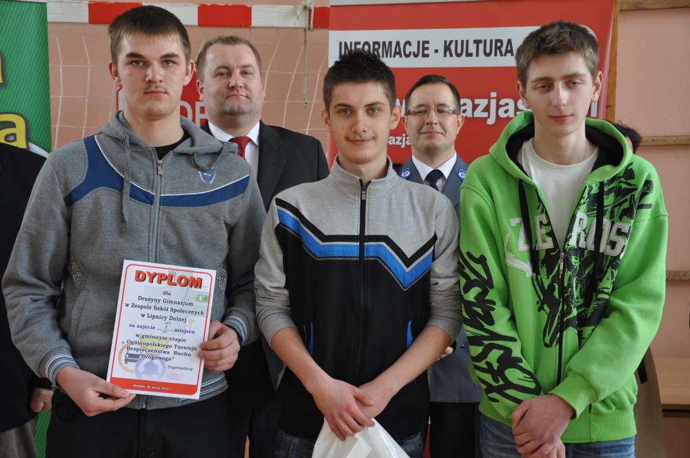 Społeczne Gimnazjum w Lipnicy Dolnej Społeczne Gimnazjum w Lipnicy Dolnej