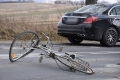 Potrącenie rowerzysty na DW 993 w Nowym Żmigrodzie
