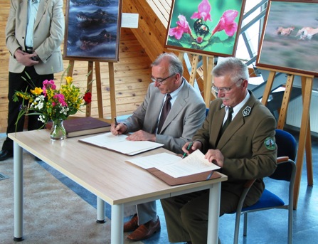 Podpisanie porozumienia. Fot. Magurski PN