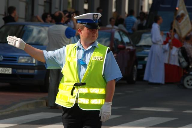 W ten weekend na naszych drogach będzie więcej policjantów. Prosimy o ostrożną jazdę! Fot. Damian Palar