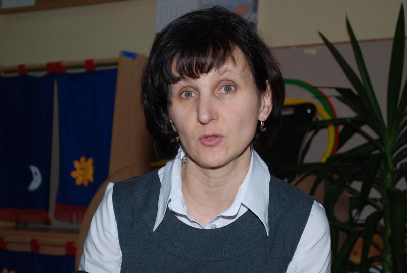 Irena Baciak, dyrektor SP w Zawadce Osieckiej. Fot. Daniel Baron
