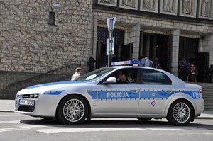 POLICJA