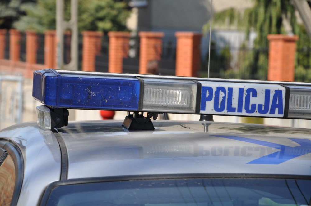 POLICJA