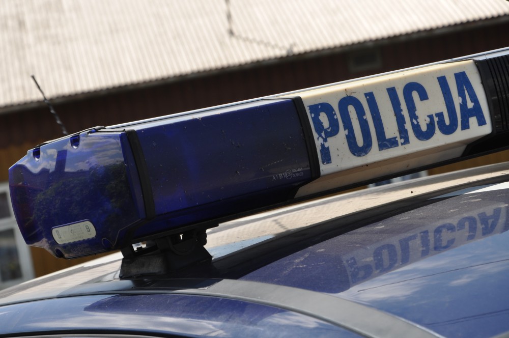 POLICJA