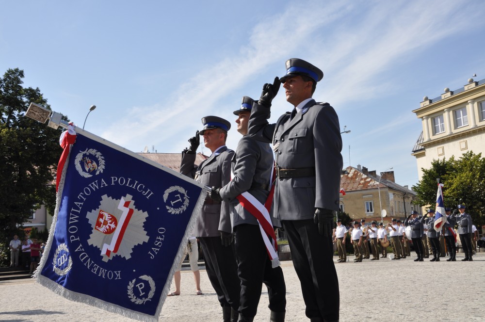 Wręczenie sztandaru dla jasielskiej Policji