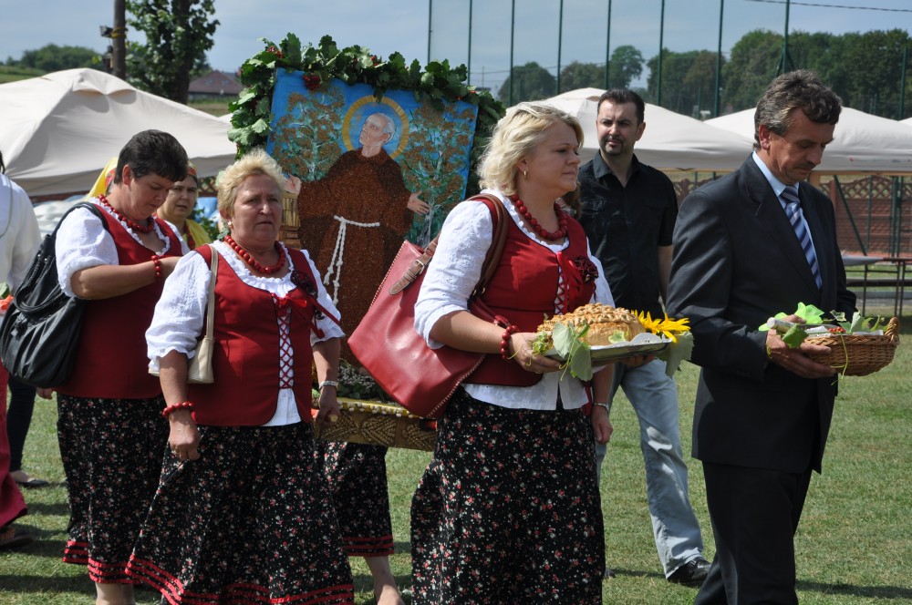 Dożynki Powiatu Jasielskiego 2013 w Skołyszynie Dożynki Powiatu Jasielskiego 2013 w Skołyszynie