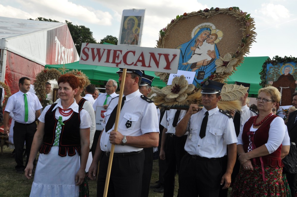 Dożynki Powiatu Jasielskiego 2013 w Skołyszynie Dożynki Powiatu Jasielskiego 2013 w Skołyszynie