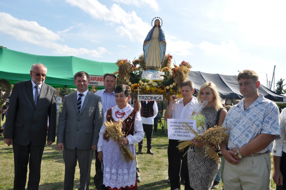 Dożynki Powiatu Jasielskiego 2013 w Skołyszynie Dożynki Powiatu Jasielskiego 2013 w Skołyszynie
