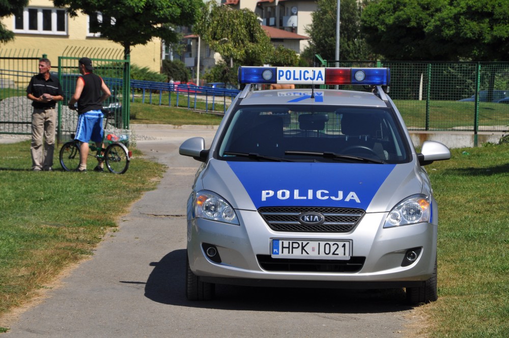 POLICJA