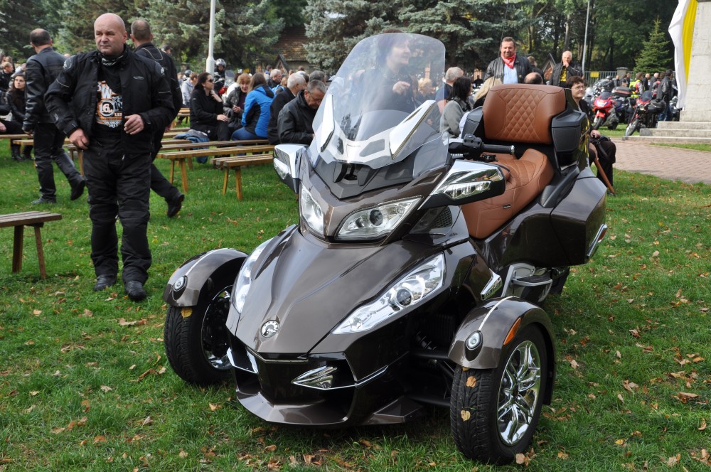 Zakończenie sezonu motocyklowego w Dębowcu Zakończenie sezonu motocyklowego w Dębowcu