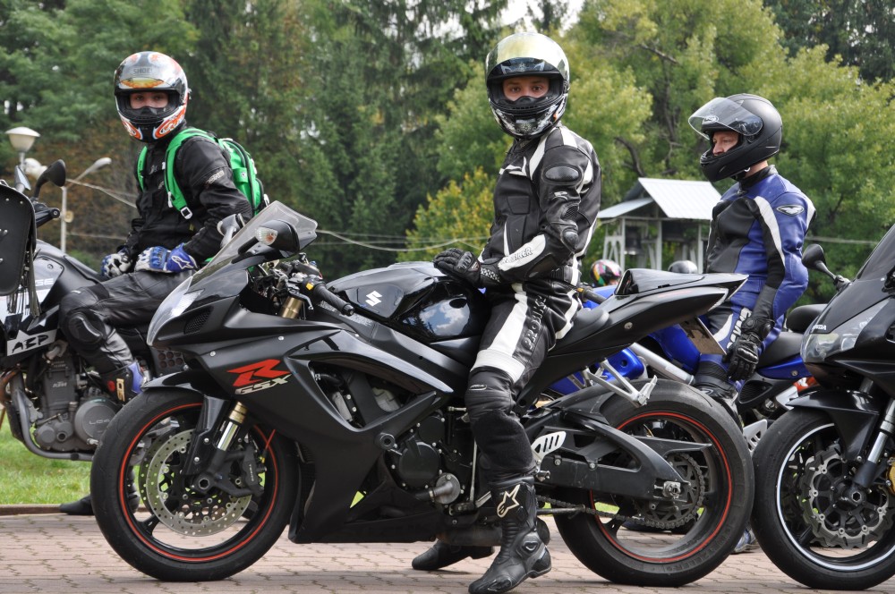 Zakończenie sezonu motocyklowego w Dębowcu Zakończenie sezonu motocyklowego w Dębowcu