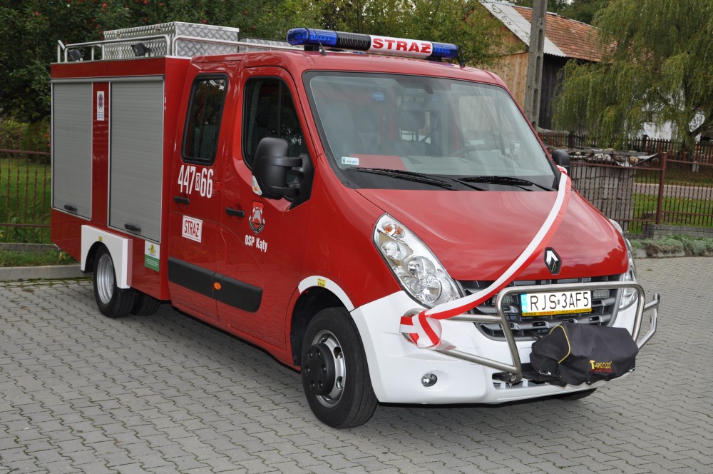 Uroczyste przekazanie samochodu dla OSP Kąty Uroczyste przekazanie samochodu dla OSP Kąty