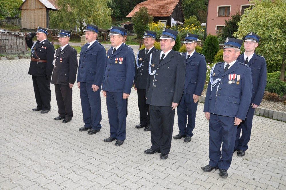 Uroczyste przekazanie samochodu dla OSP Kąty