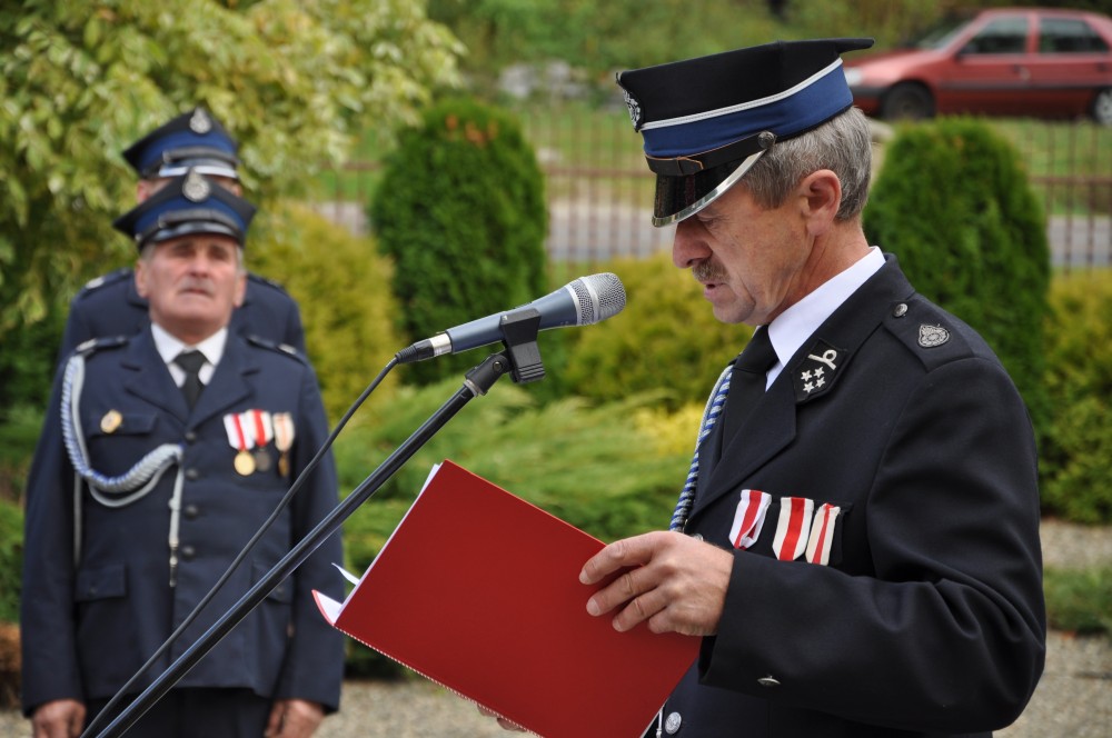 Uroczyste przekazanie samochodu dla OSP Kąty Uroczyste przekazanie samochodu dla OSP Kąty