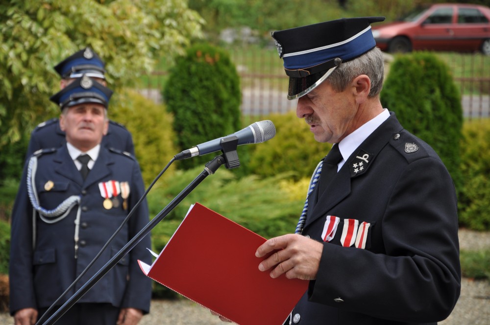 Uroczyste przekazanie samochodu dla OSP Kąty