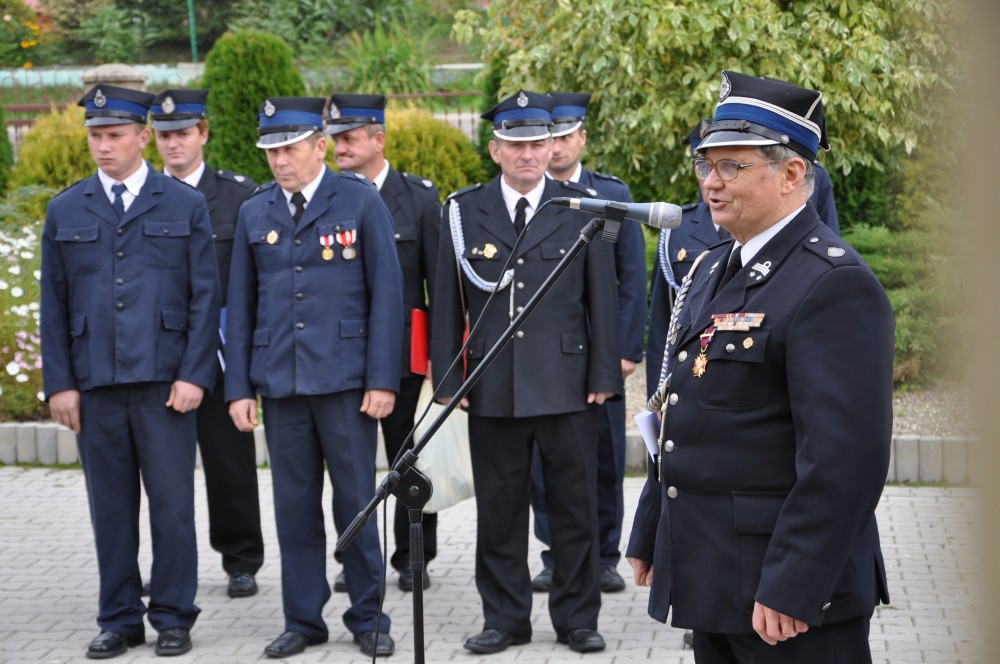 Uroczyste przekazanie samochodu dla OSP Kąty Uroczyste przekazanie samochodu dla OSP Kąty