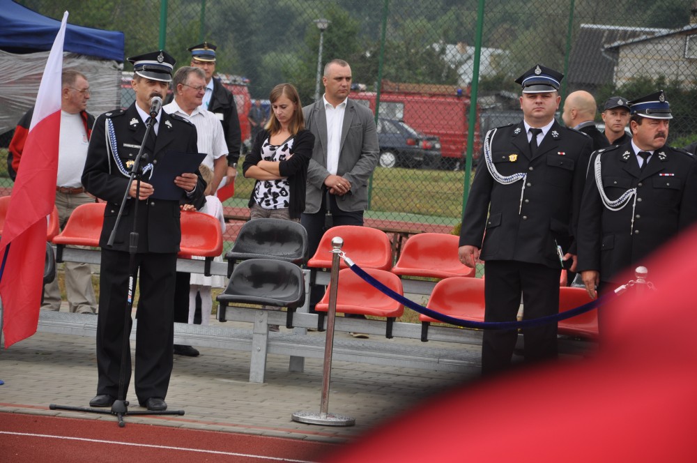 VIII Powiatowe Zawody Sportowo-Pożarnicze Jednostek OSP i MDP VIII Powiatowe Zawody Sportowo-Pożarnicze Jednostek OSP i MDP