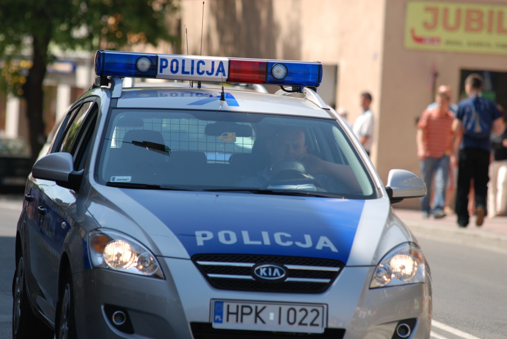 POLICJA