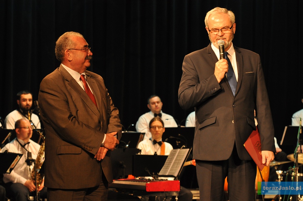 Burmistrz Jasła Ryszard Pabian i prezes KPB Krosno Stanisław Materniak. Fot. © terazJaslo.pl / Damian PALAR