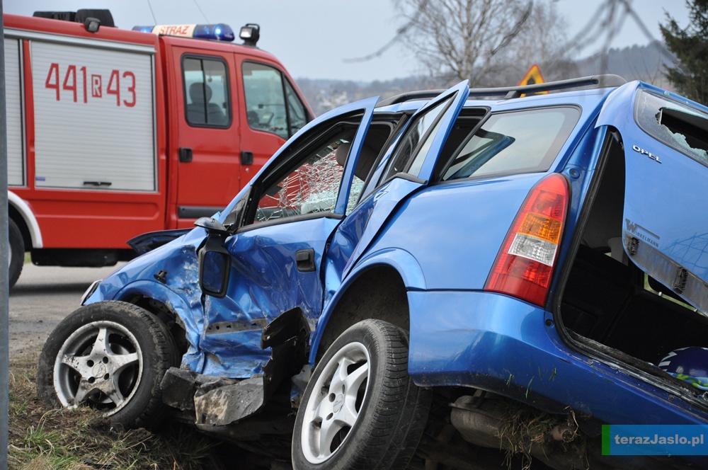 Wypadek drogowy w Harklowej - 29 marca 2015. Fot. © terazJaslo.pl / Damian PALAR